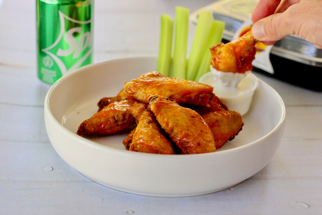Crispy chicken wings made in air fryer