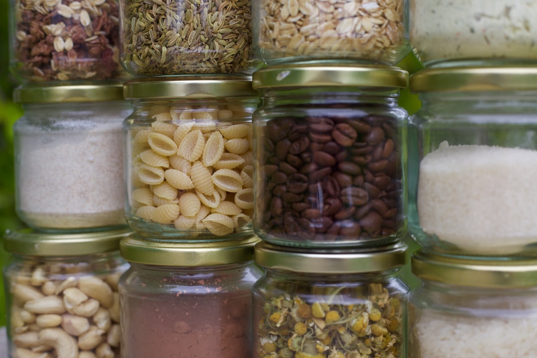 Glass food storage containers with locking lids