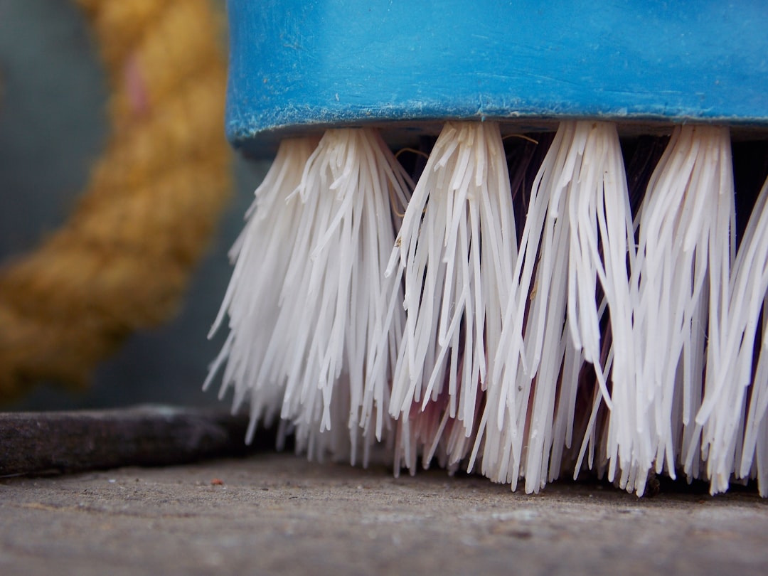 Cleaning cast iron with brush