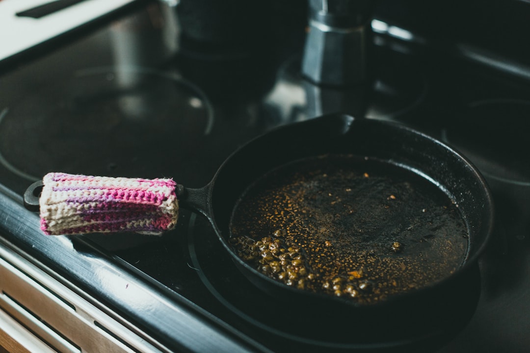 Cast iron skillet seasoning and care