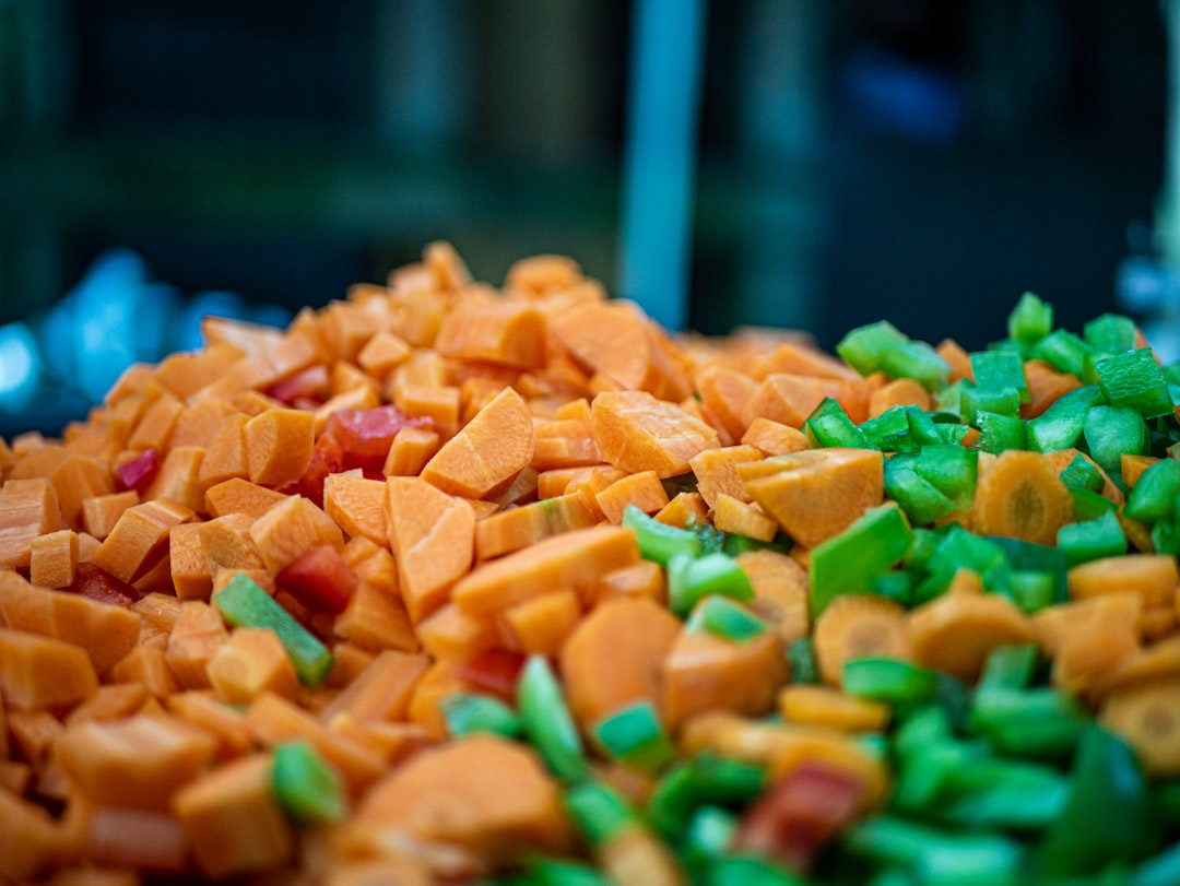 Vegetable chopper with diced vegetables