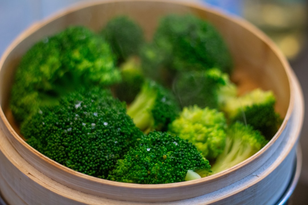Vegetable steamer basket