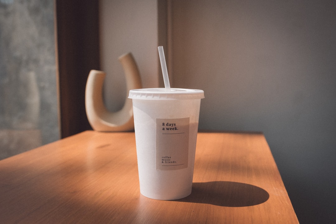insulated tumblers with reusable straws