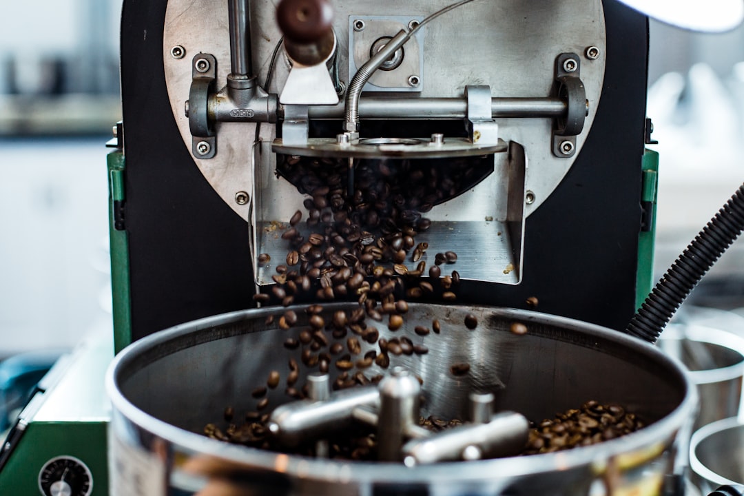 Coffee grinder with fresh beans