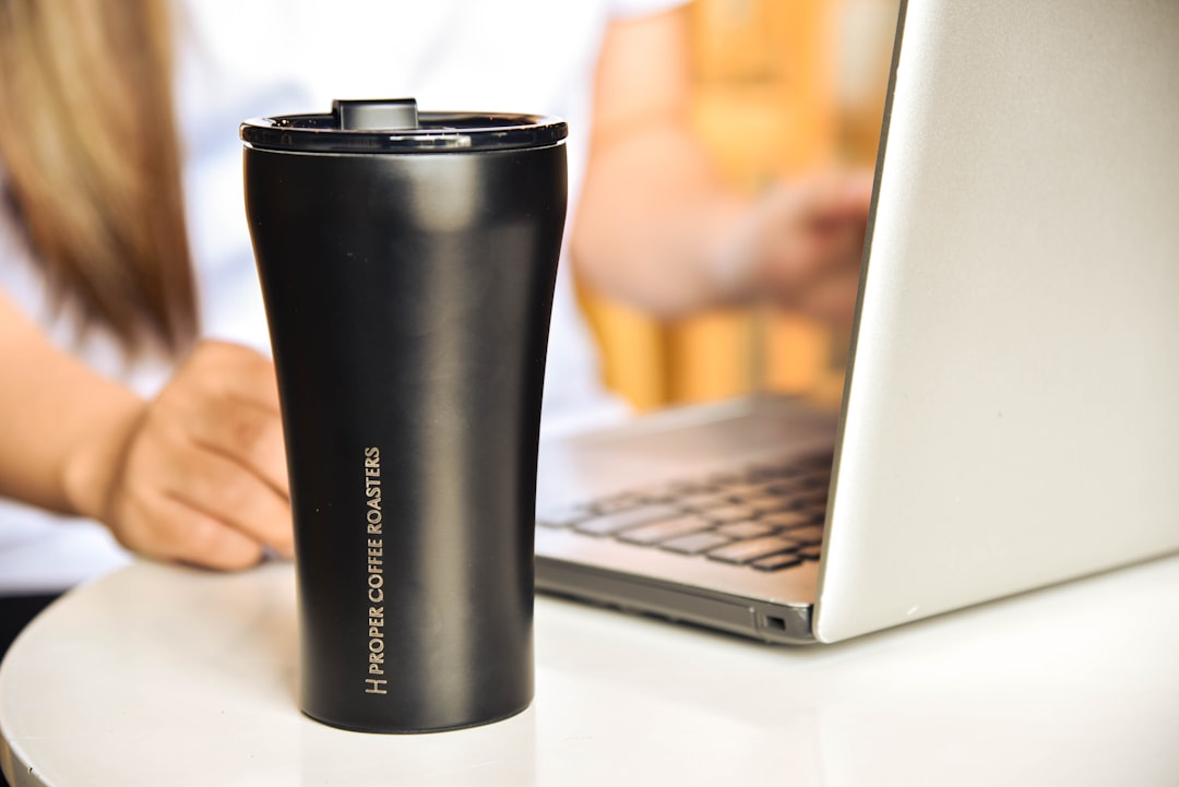 Insulated stainless steel coffee tumbler