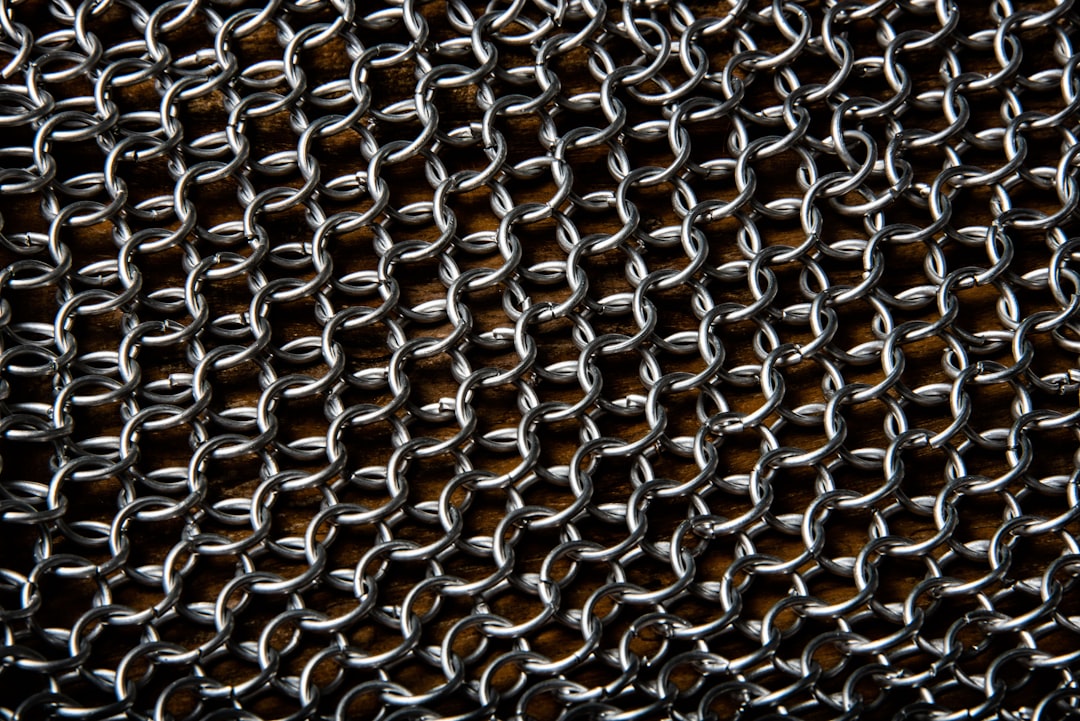 Chainmail scrubber cleaning a cast iron skillet