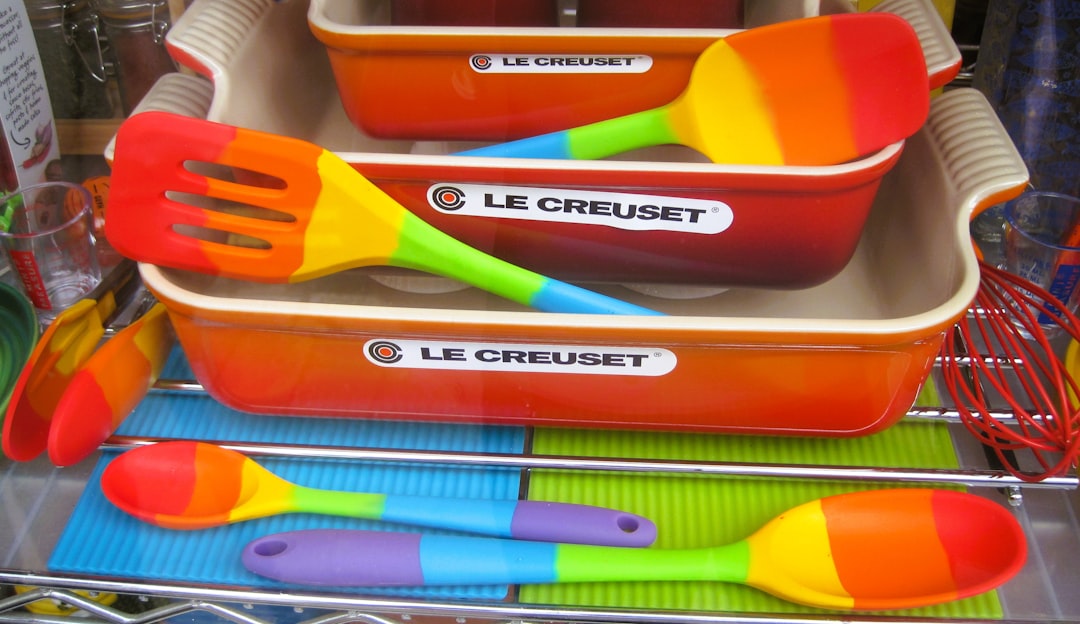 Colorful ceramic coated baking pan